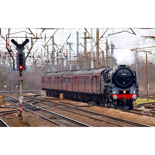 Oliver Cromwell passes Hitchin
